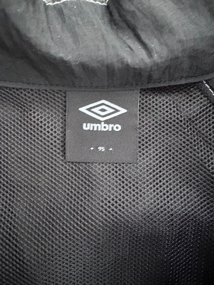 日本未発売 韓国限定 umbro ブラックナイロンジャケット