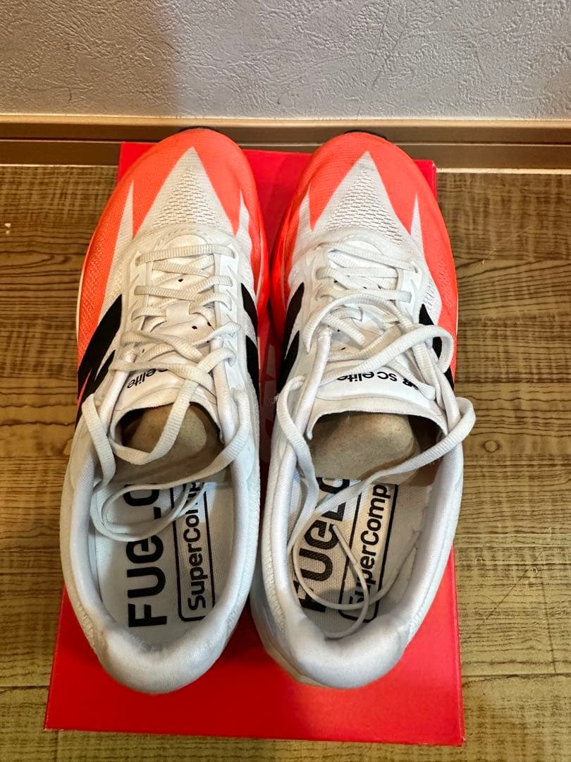 New Balance FuelCell Elite v5 ランニングシューズ