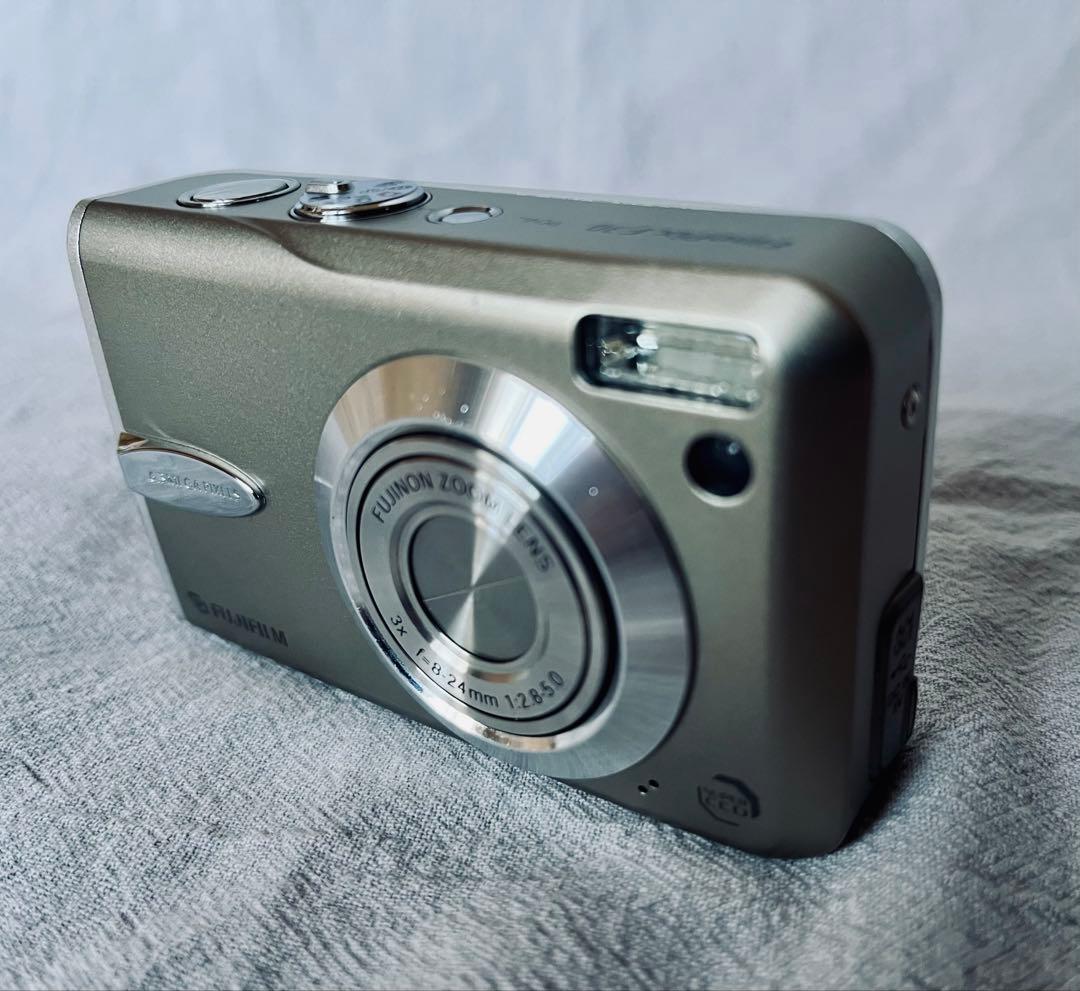 FUJIFILM デジカメ FinePiex F30 ゴールド