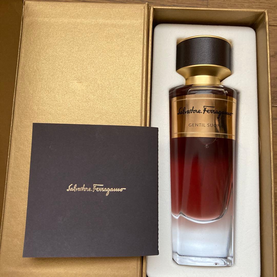 サルバトーレフェラガモ　ジェンティルスオーノ