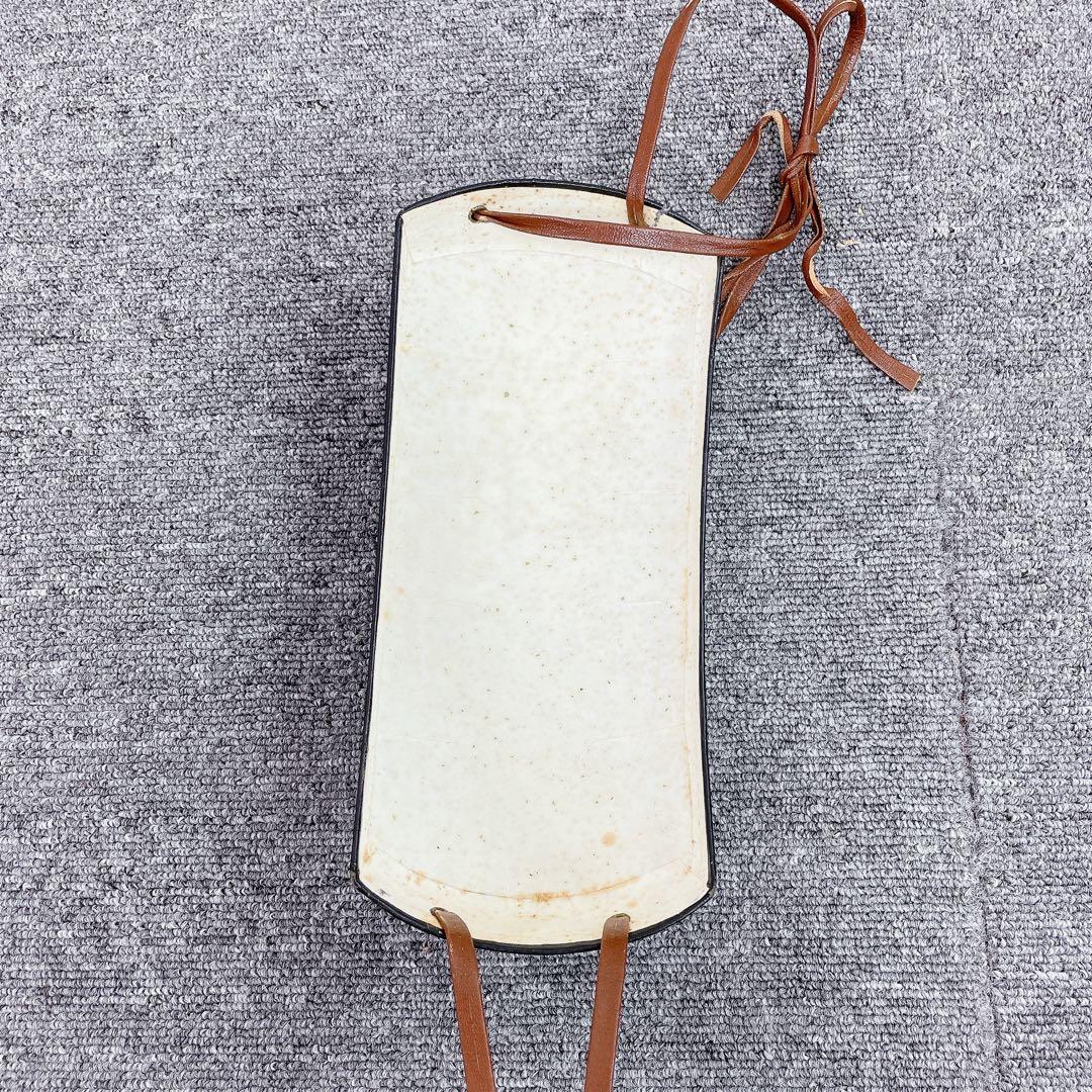 津軽三味線 花梨 一本溝 東さわり 犬皮 太棹 丸打胴 和楽器 撥 ケース付