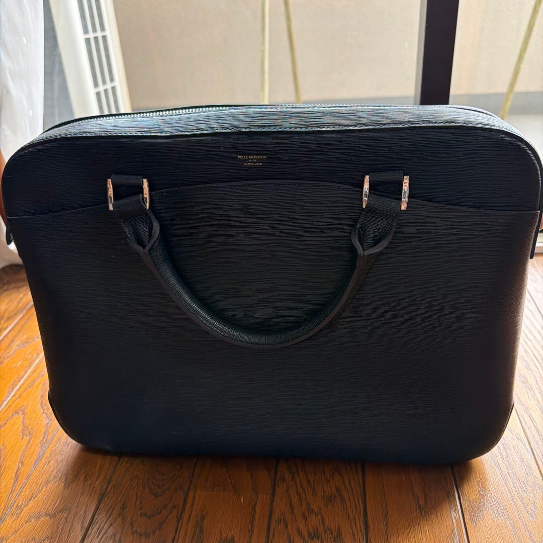 ペッレモルビダ キャピターノ 2way ブリーフケース