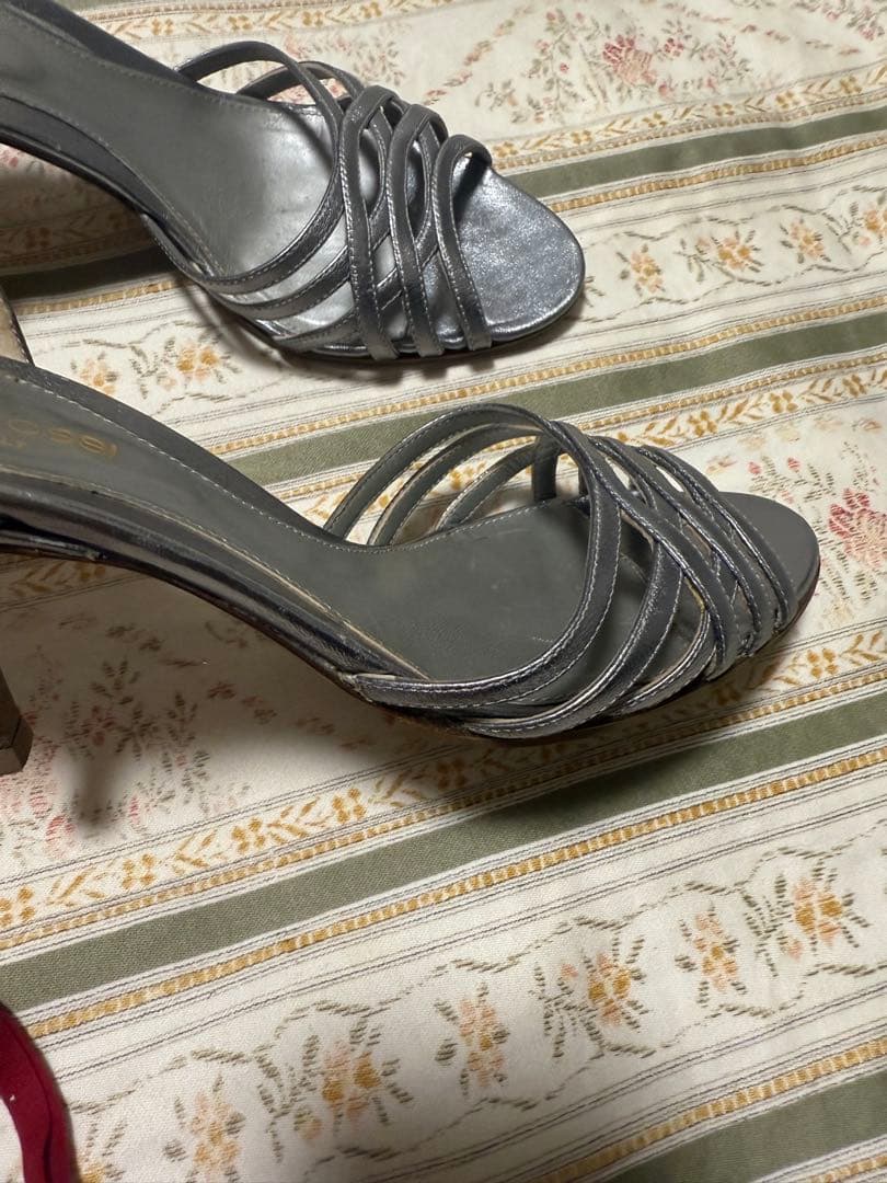 セルジオロッシ　サンダル　37 シルバー　美品