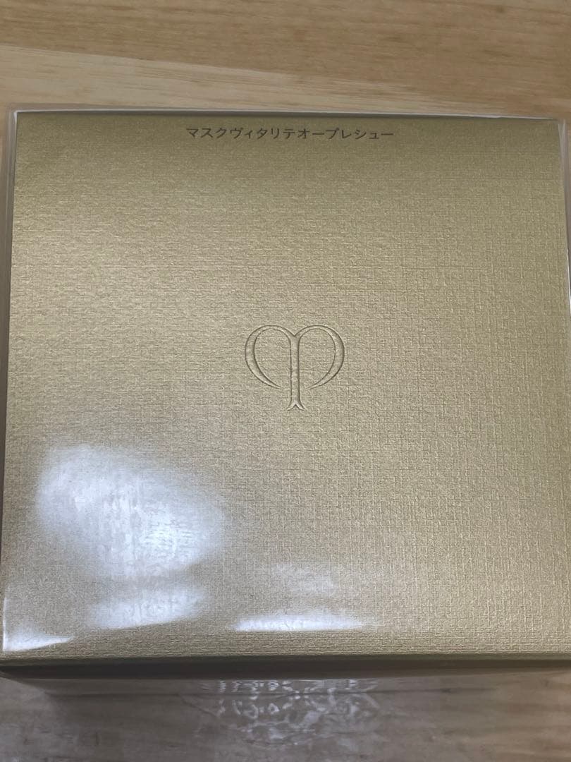 クレ・ド・ポー・ボーテ　マスクヴィタリテオープレシュー