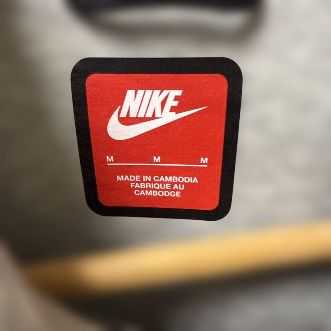 NIKEテックフリース　グレー