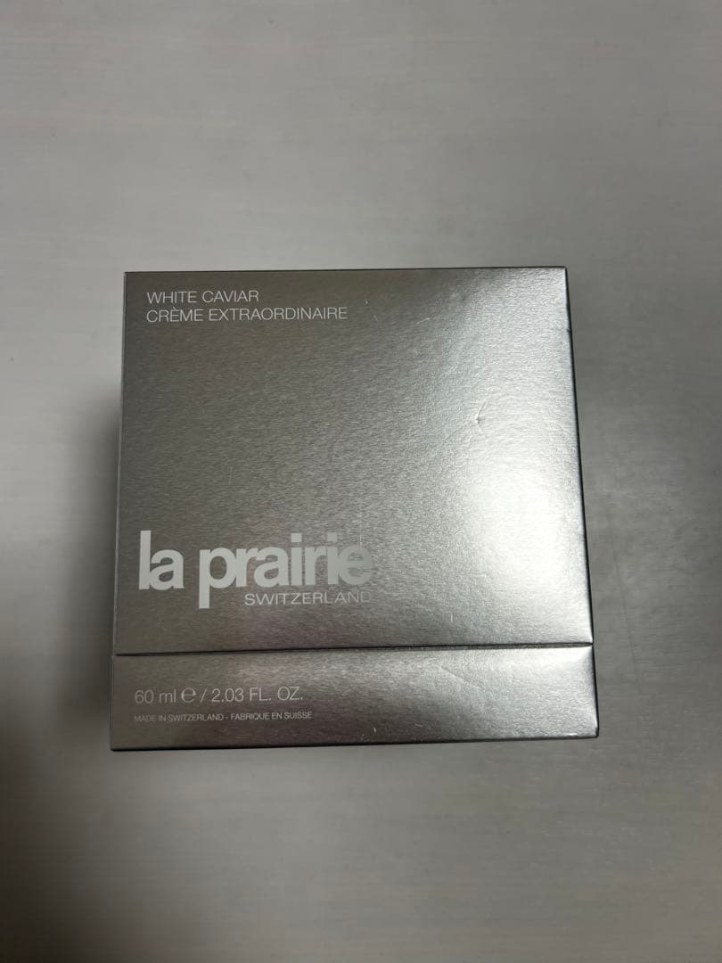 White Caviar Crème Extraordinaire