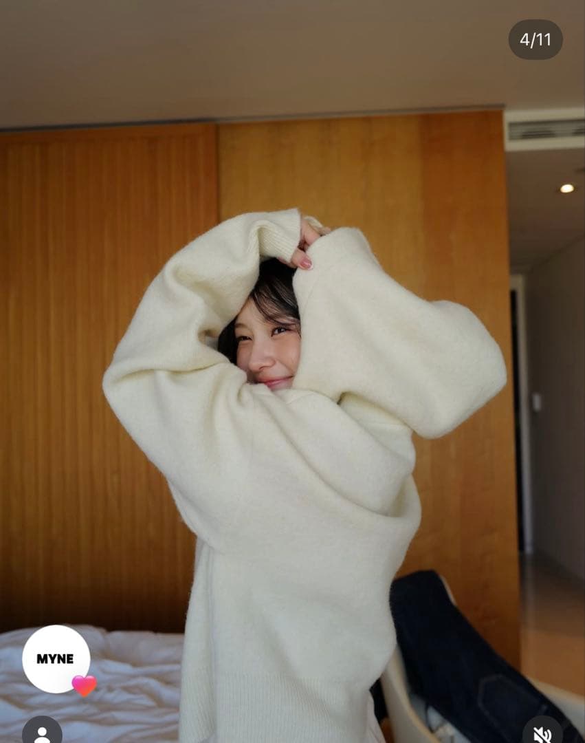 完売品MYNEマイネSHORT KNIT HOODIE/WHITEなぐもふうか