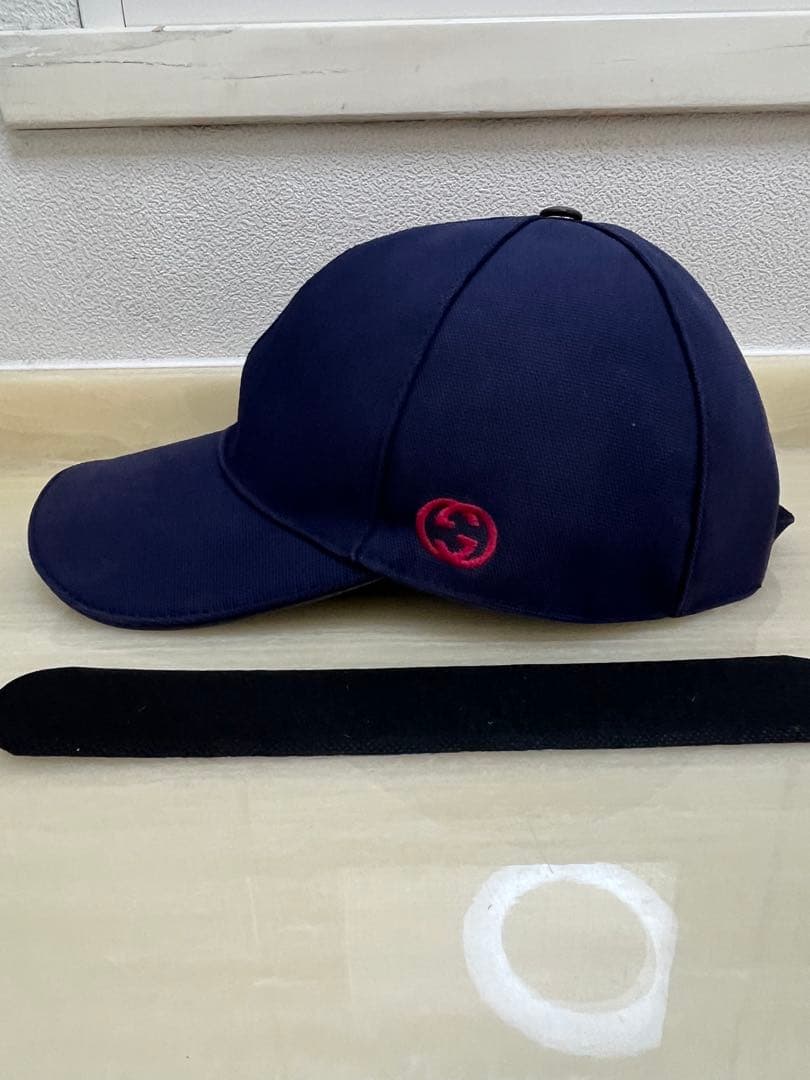 GUCCI ネイビー ベースボールキャップ