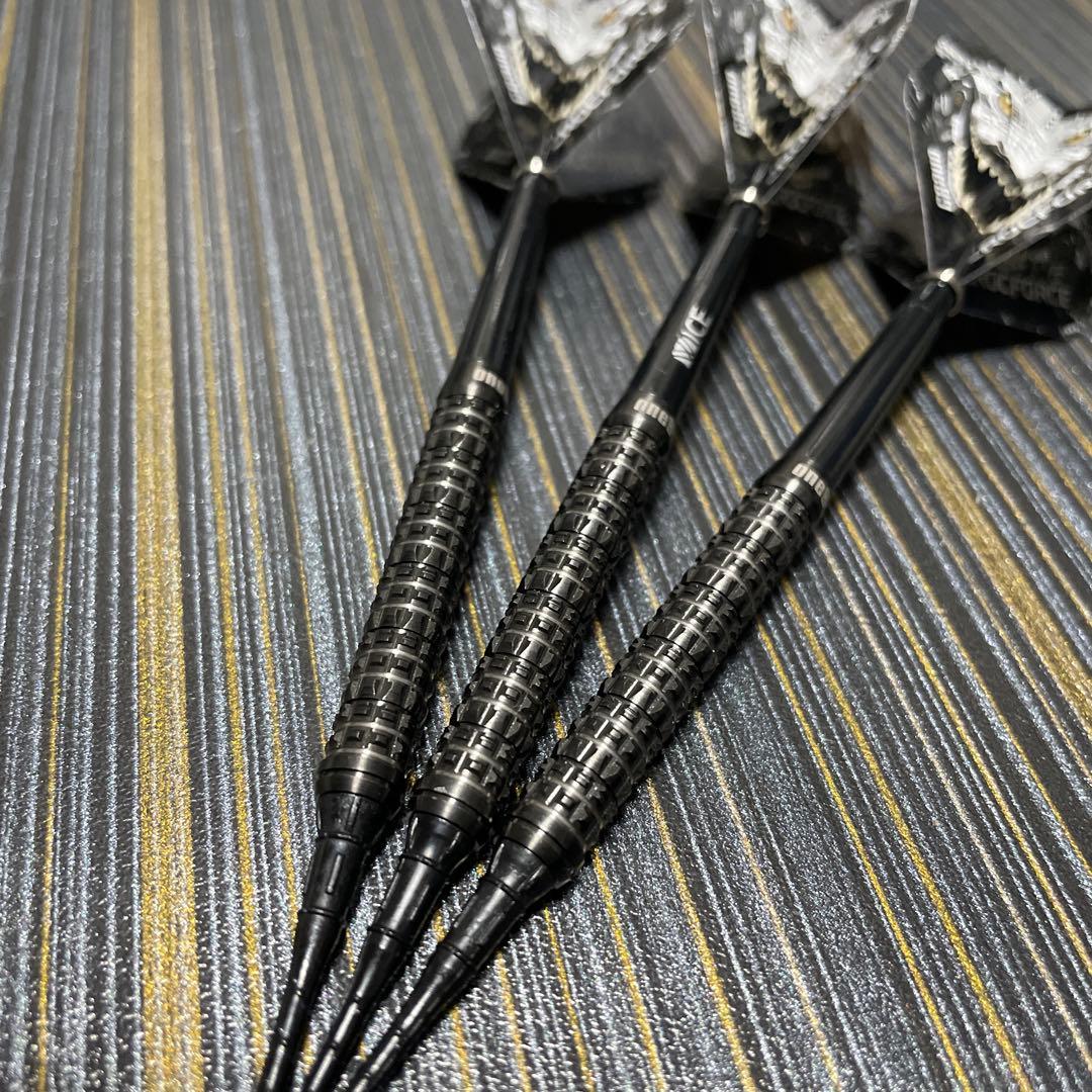 定価11000円 ソフトダーツ クロックフォース ストレート 18g CF1