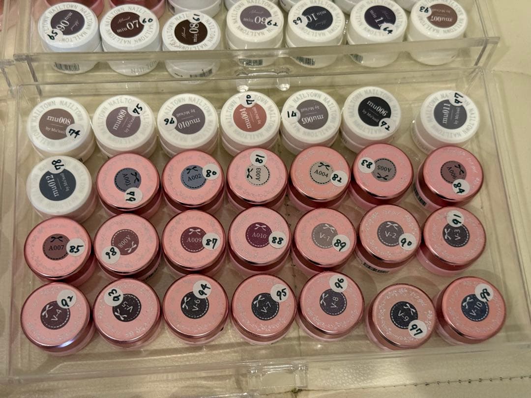 irogel・ネイルタウン カラージェル 136色 大量まとめ売り ネイル