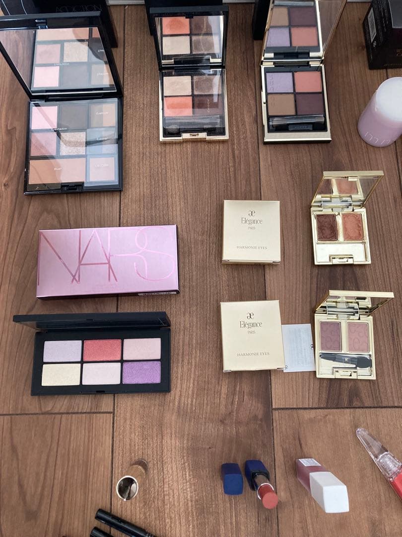 コスメまとめ売り　SUQQU、Dior、CHANELetc限定色も有り