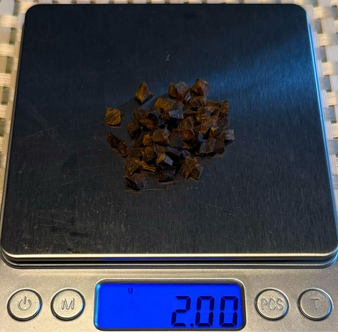 伽羅 「公家 」刻 2グラム 【伽羅・沈香・白檀】