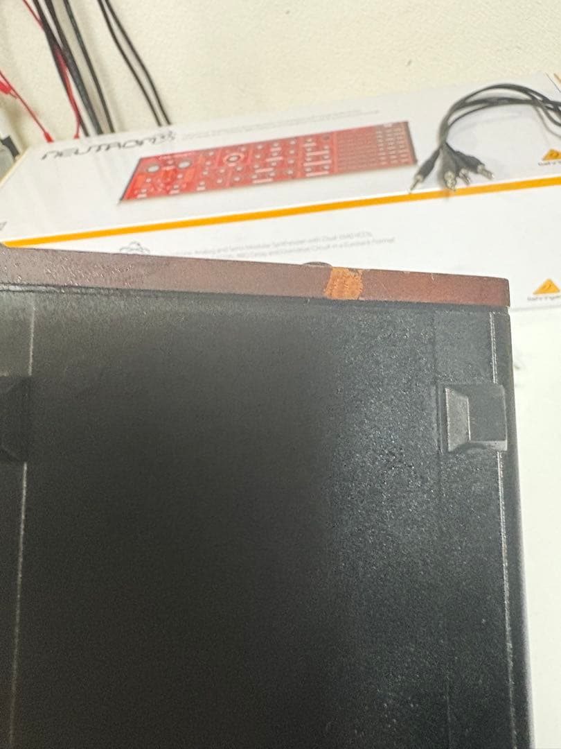 BEHRINGER Neutron モジュラーシンセサイザー