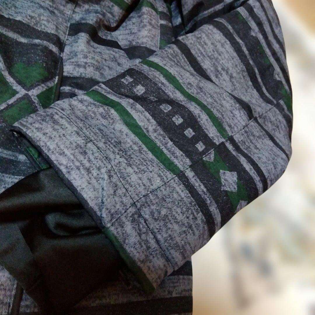 BURTON スノーボードウェア 米S　日M ジャケット　フード取外可能