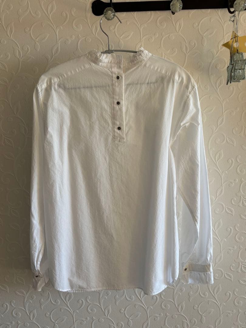 GALERIE ホワイト ハイネックシャツ