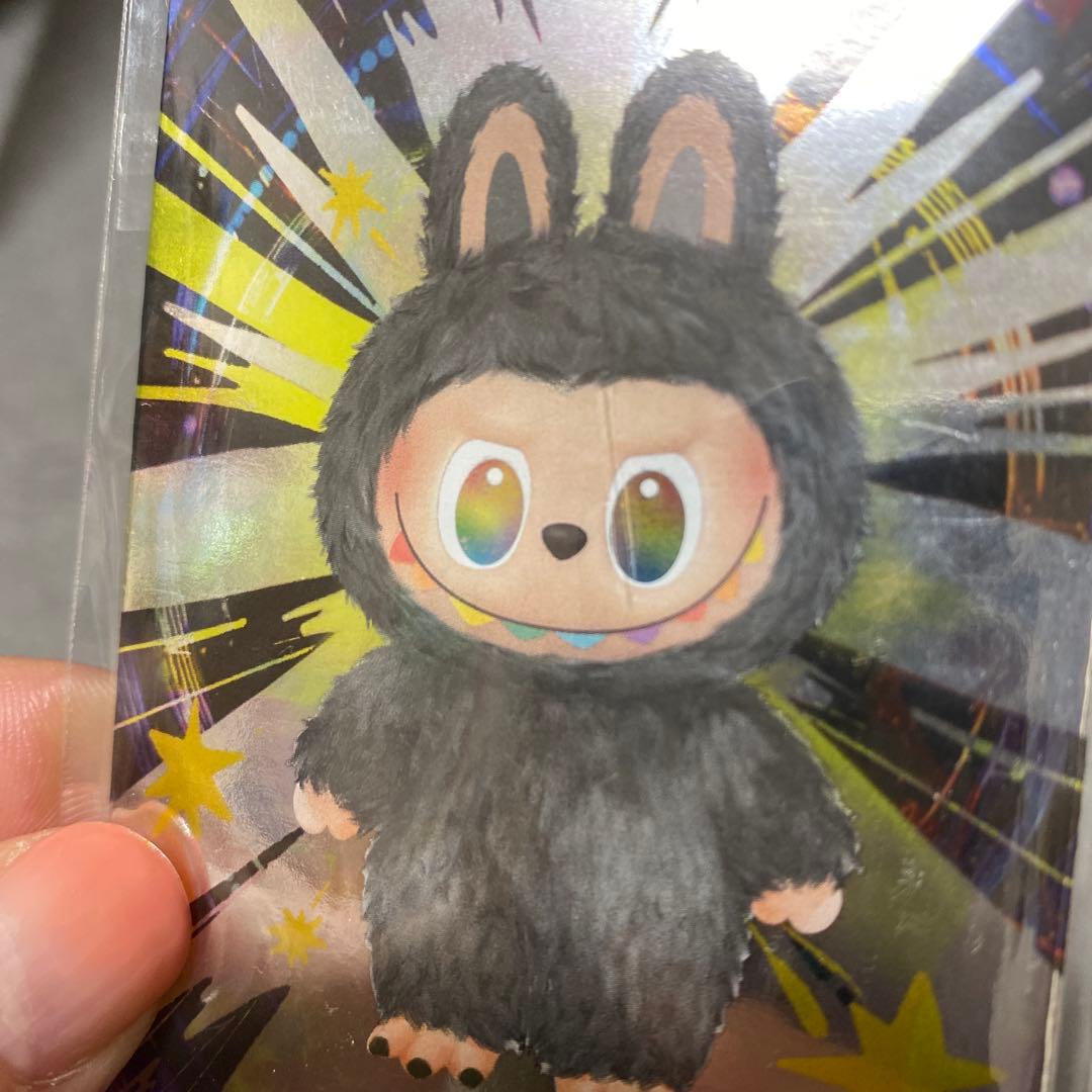 ラブブ エナジー/Labubu Big into Energy/SHEINケース