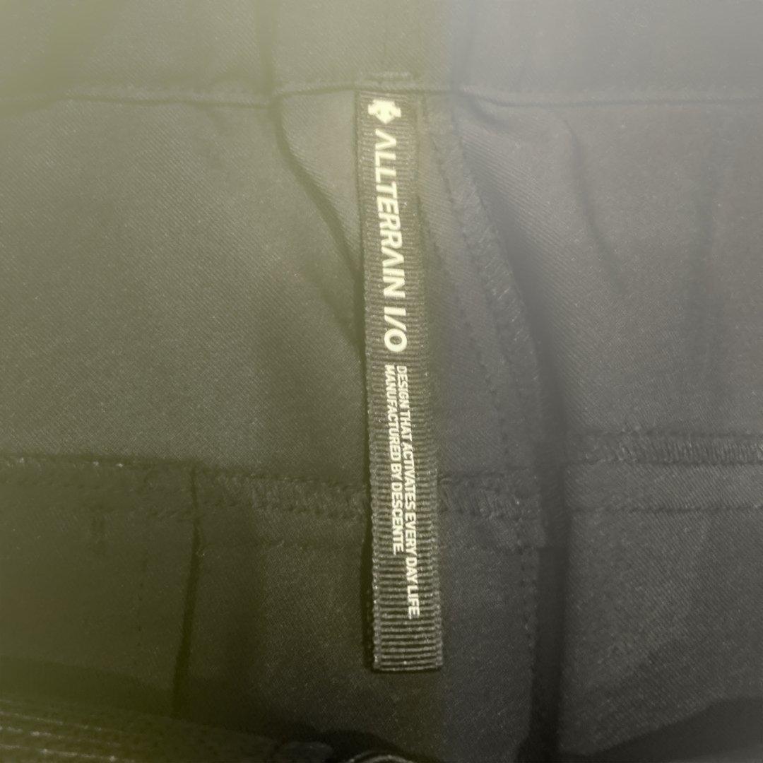 DESCENTE　ALLTERRAIN I/O　テックスリムパンツ Sサイズ