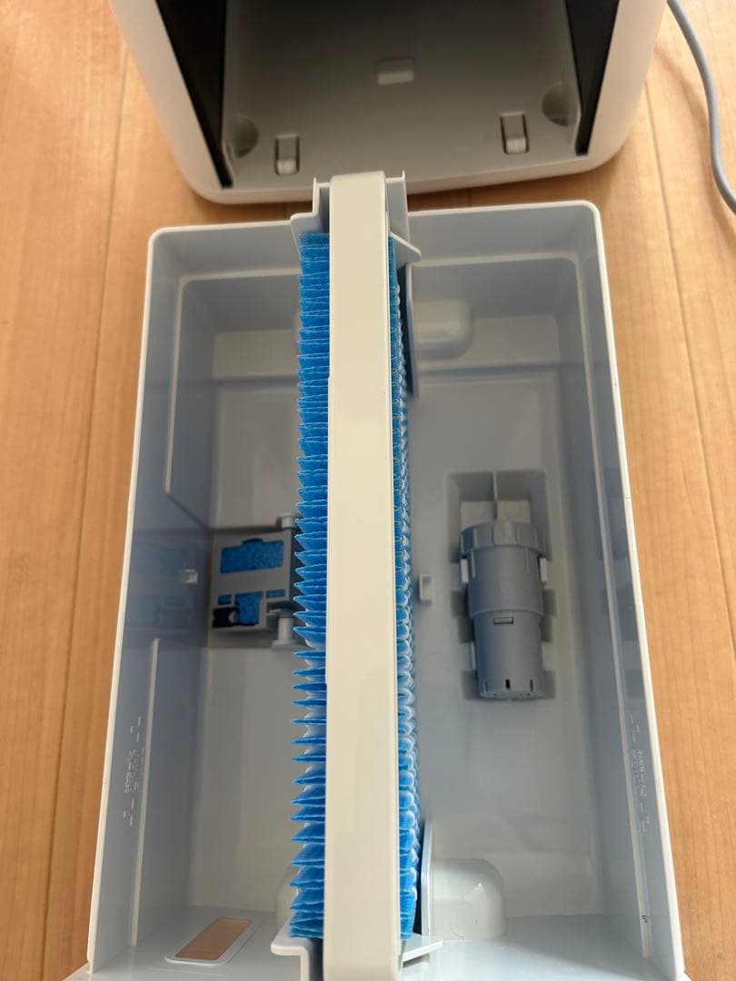 SHARP シャープ 加湿空気清浄機 プラズマクラスター KI-NS40ホワイト