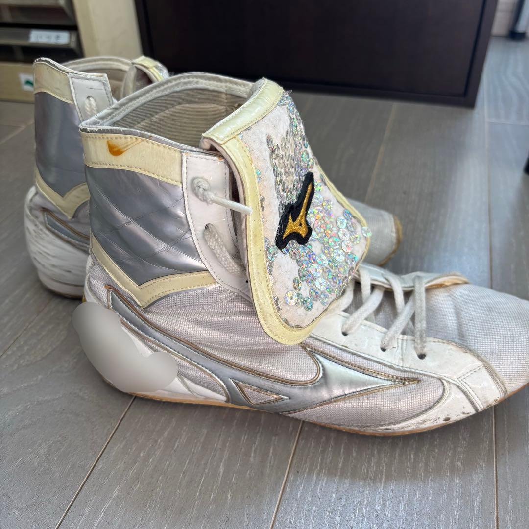 Mizuno ボクシングシューズ ホワイト/シルバー　特注品