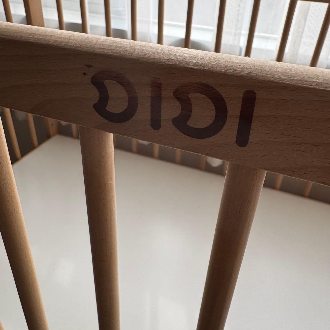 【学習机にもできる】DIDI 木製　ベビーベッド キャスター付き　高さ調節可能