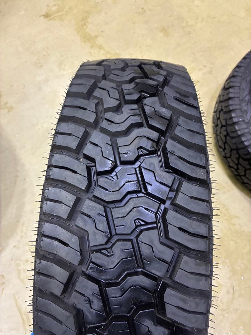 ジムニーシエラノマドタイヤホイール4セット 215 70 16 極美品　激安