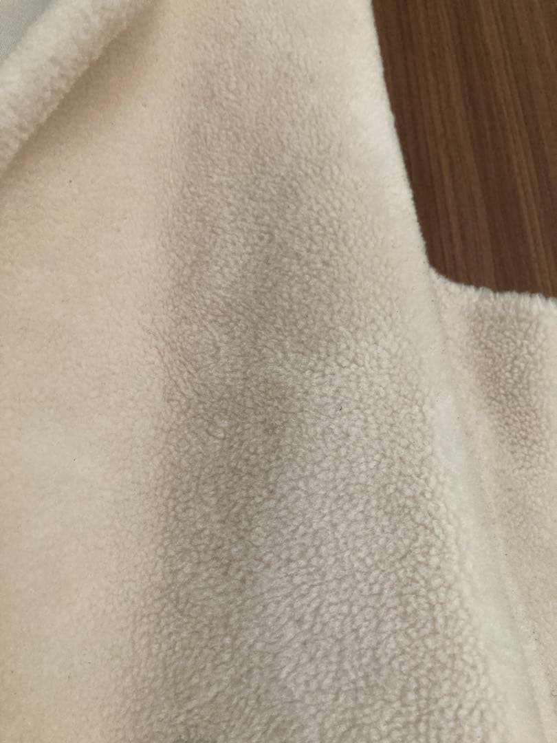 スリードッツ three dots　ウールボア ベスト