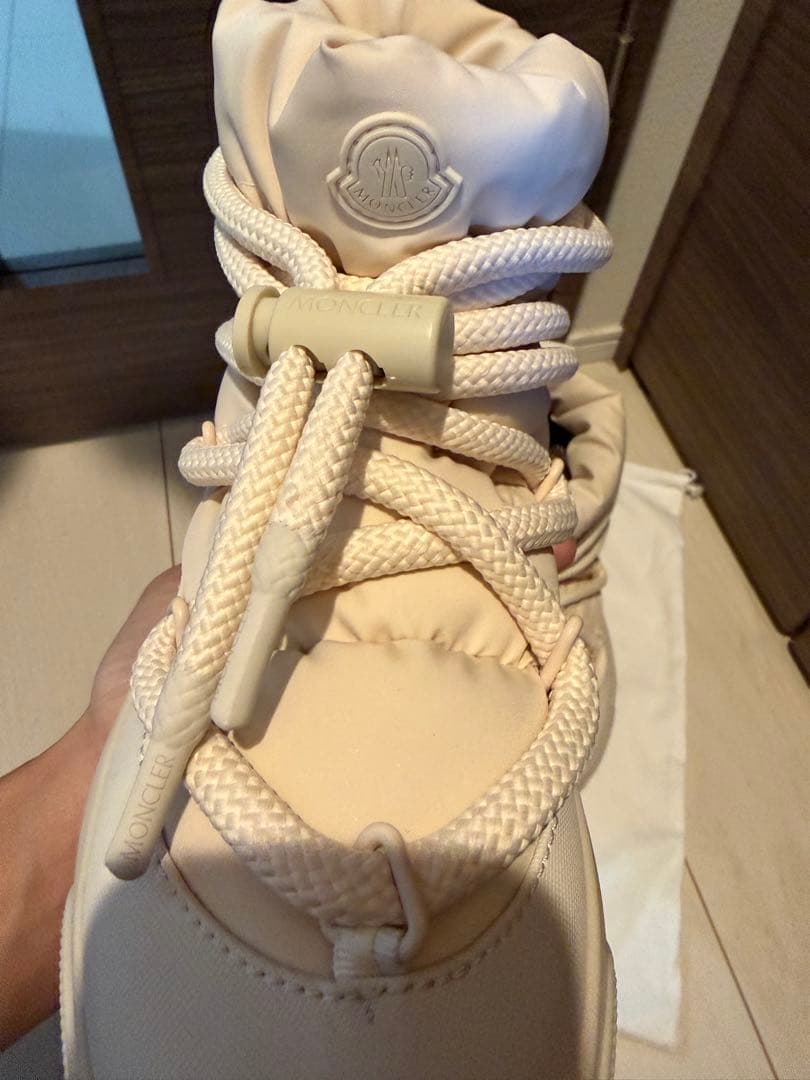 m*u様 【正規品】 MONCLER モンクレール ベージュ ダウンブーツ レデ