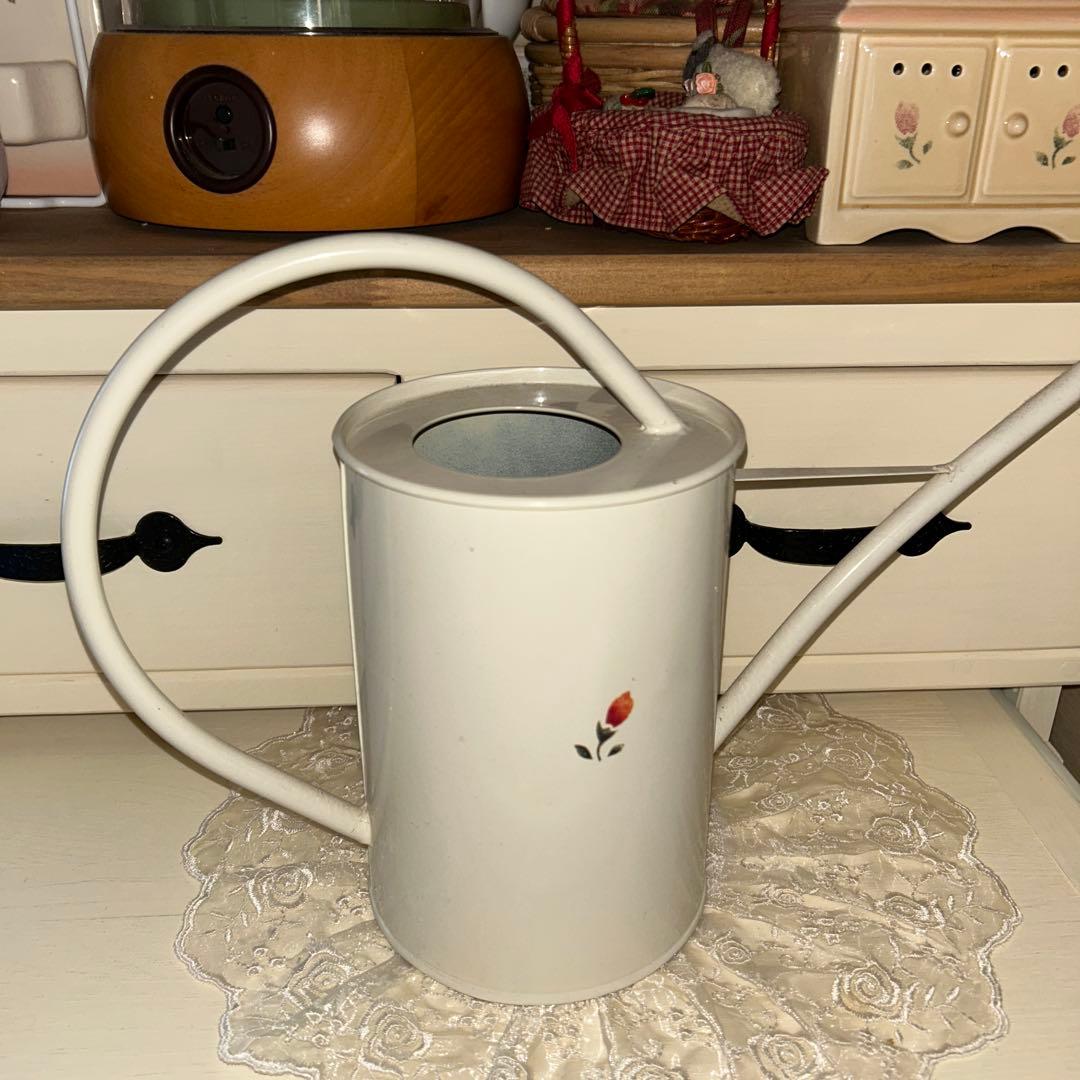 マニーじょうろとタオルかけ