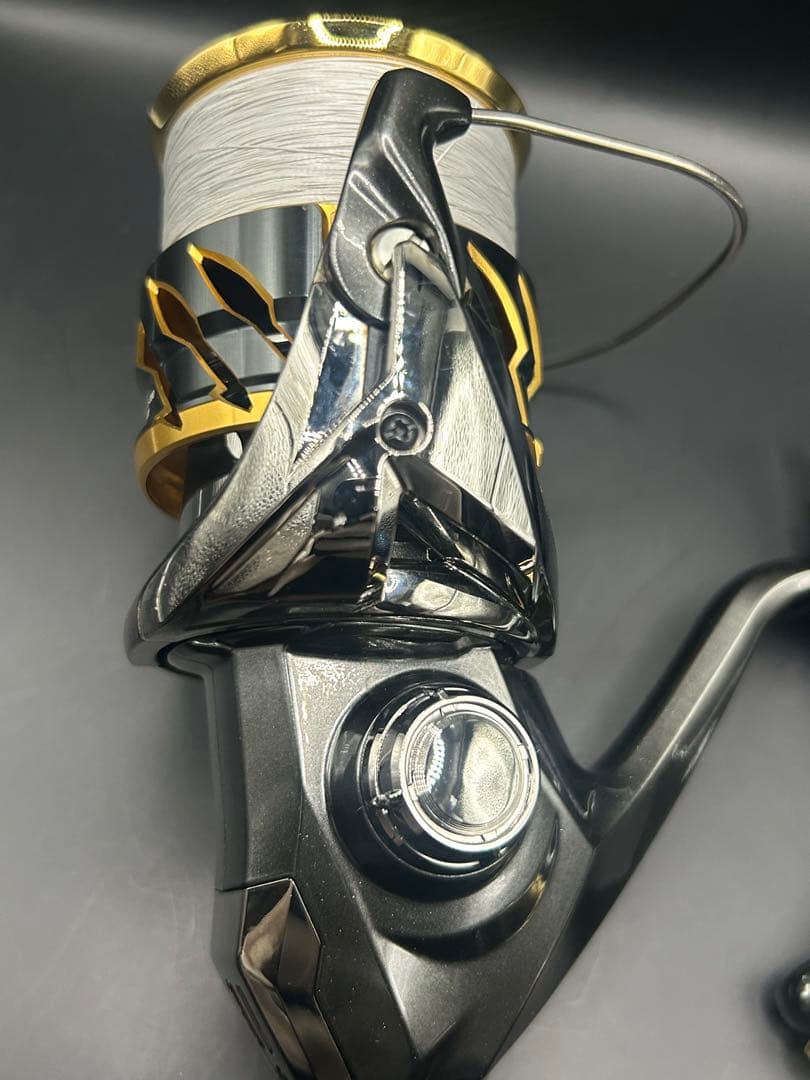 シマノ 20 ツインパワー 4000MHG リブレハンドルノブ 付き