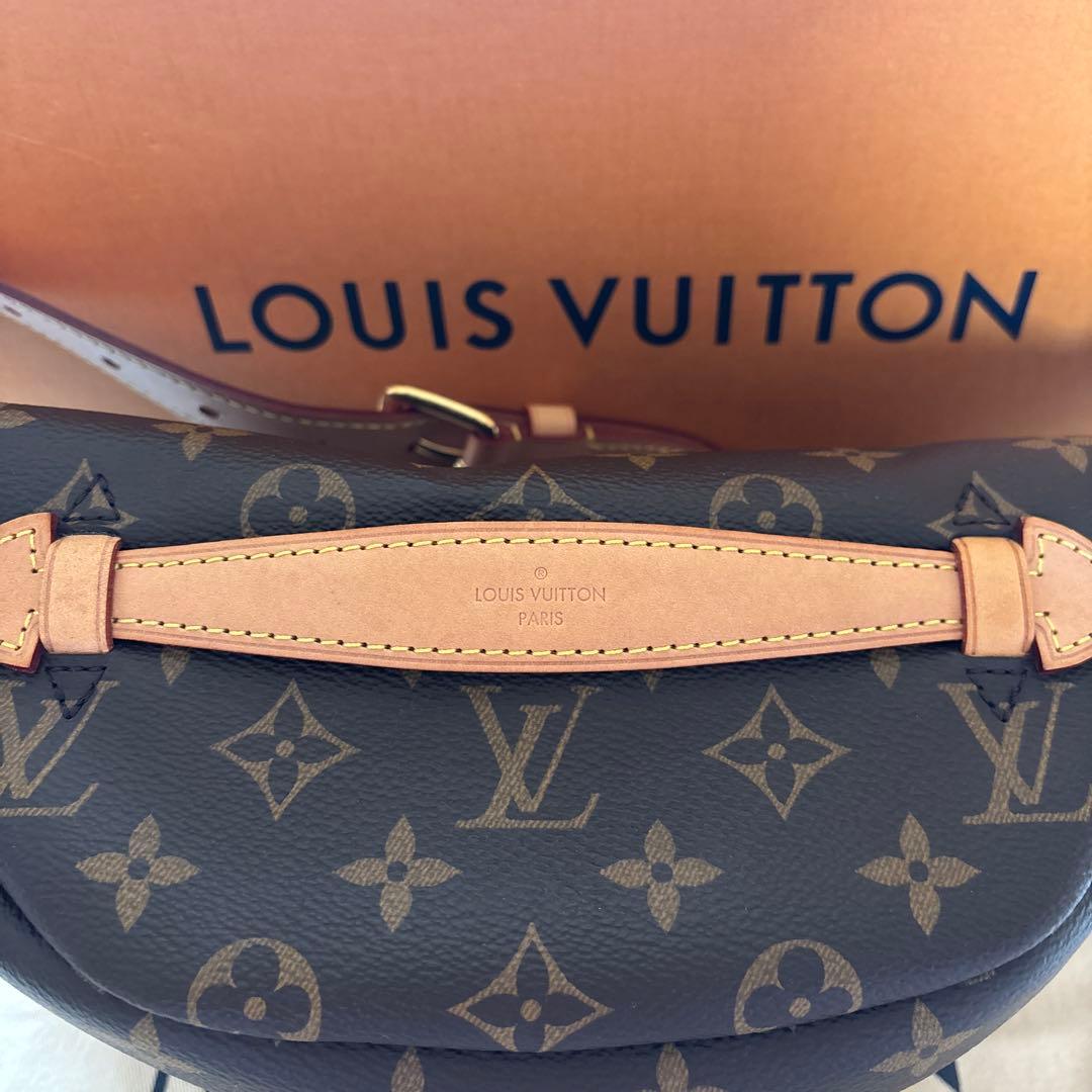 ルイヴィトン　モノグラム　バムバッグ　ボディバッグ　ウエストポーチ