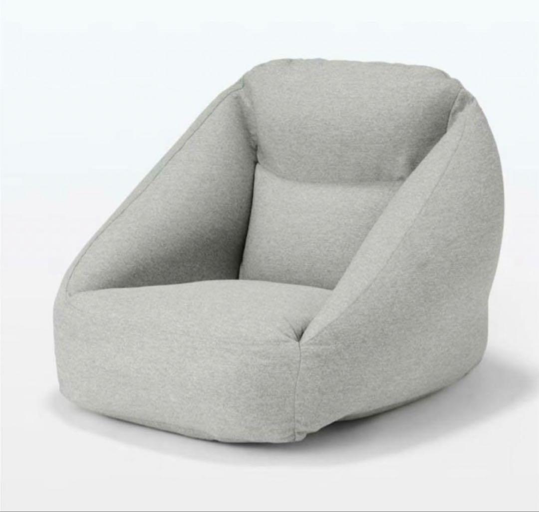 無印良品　空気で膨らむグレーの1人掛けソファ