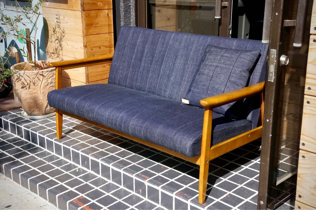 【カリモク60】【クッション付】Kチェア 2シーター 岡山産セルビッチデニム