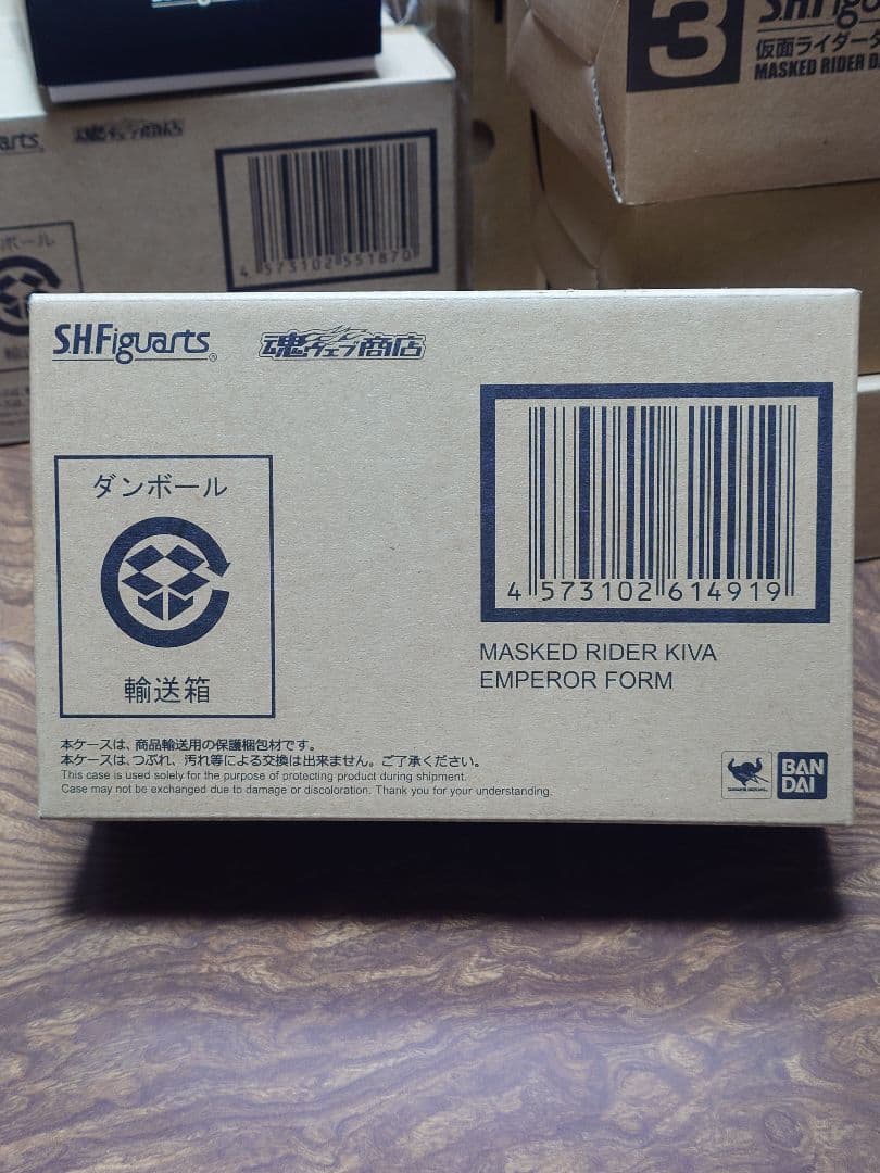 BANDAI SHFiguarts 仮面ライダー　キバ　セット