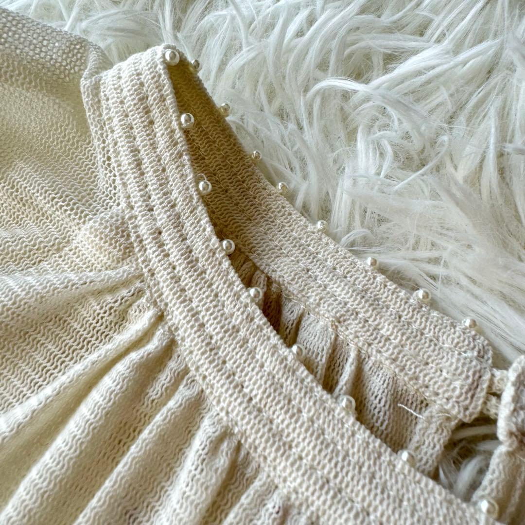 【新品未使用】カレンソロジー　コットンチュールパールブラウス　ホワイト