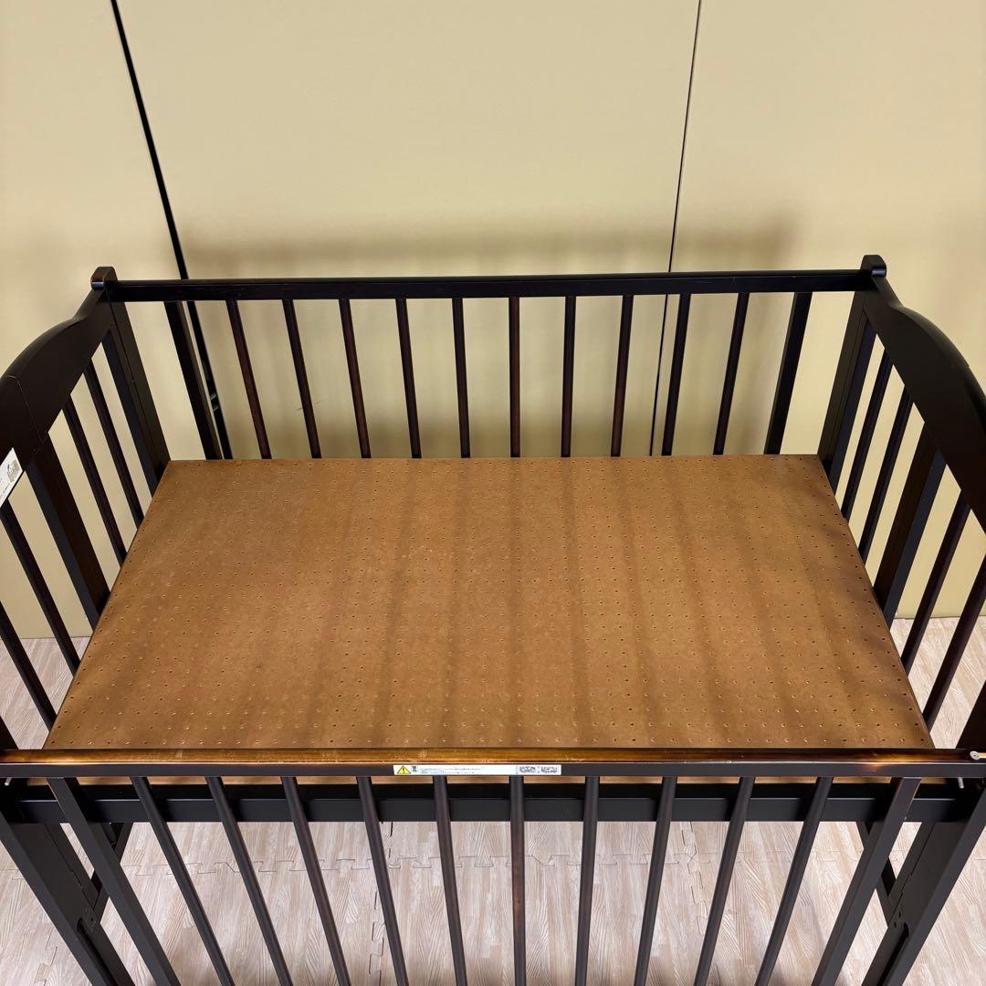 ☆除菌清掃済☆　スリーピー　折りたたみベビーベッド　ハイタイプ　ダークブラウン