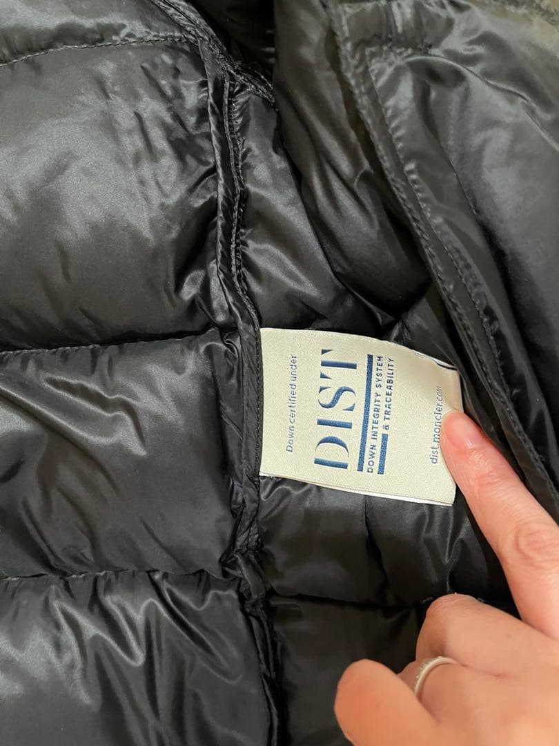 Moncler フード付きダウンジャケット ブラック