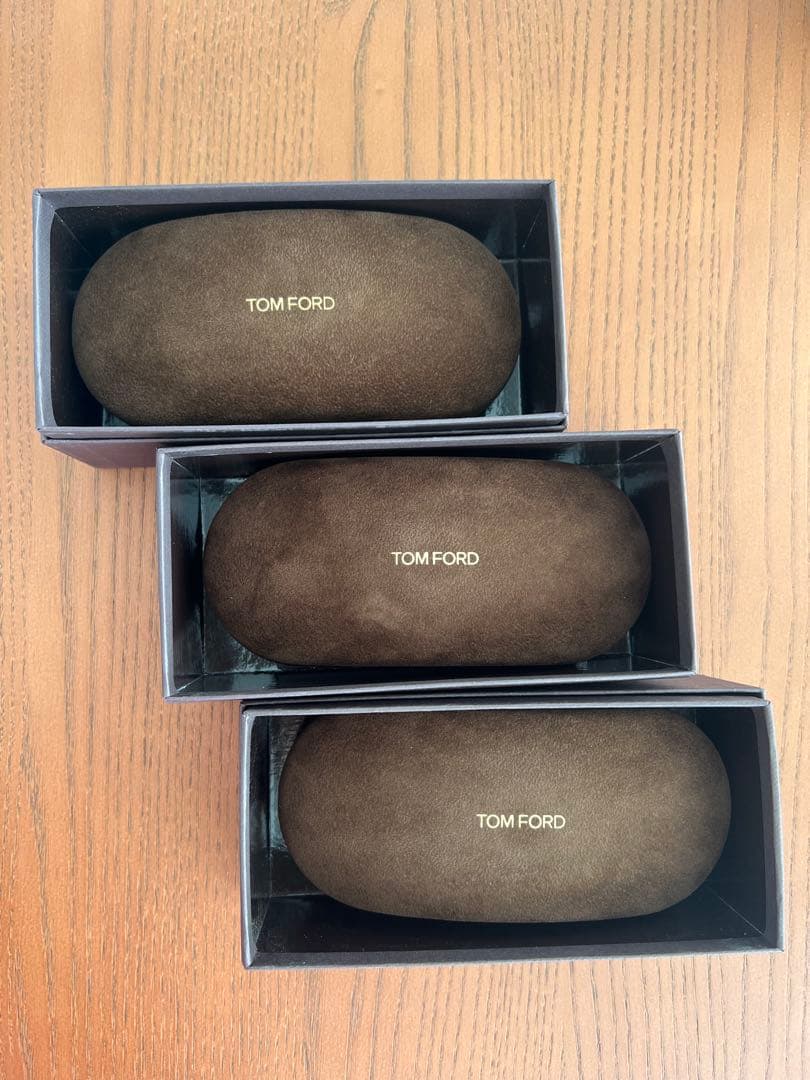TOM FORD サングラスケース3個セット