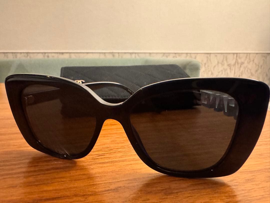 CHANEL CC ロゴサングラス