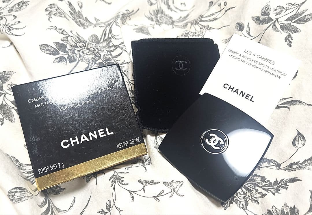 シャネル　アイシャドウ　 レ キャトル オンブル226 - ティセ リボリ