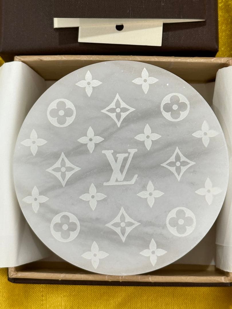 ルイヴィトン フレグランスボックス モノグラム 大理石 雪花石膏 アロマストーン