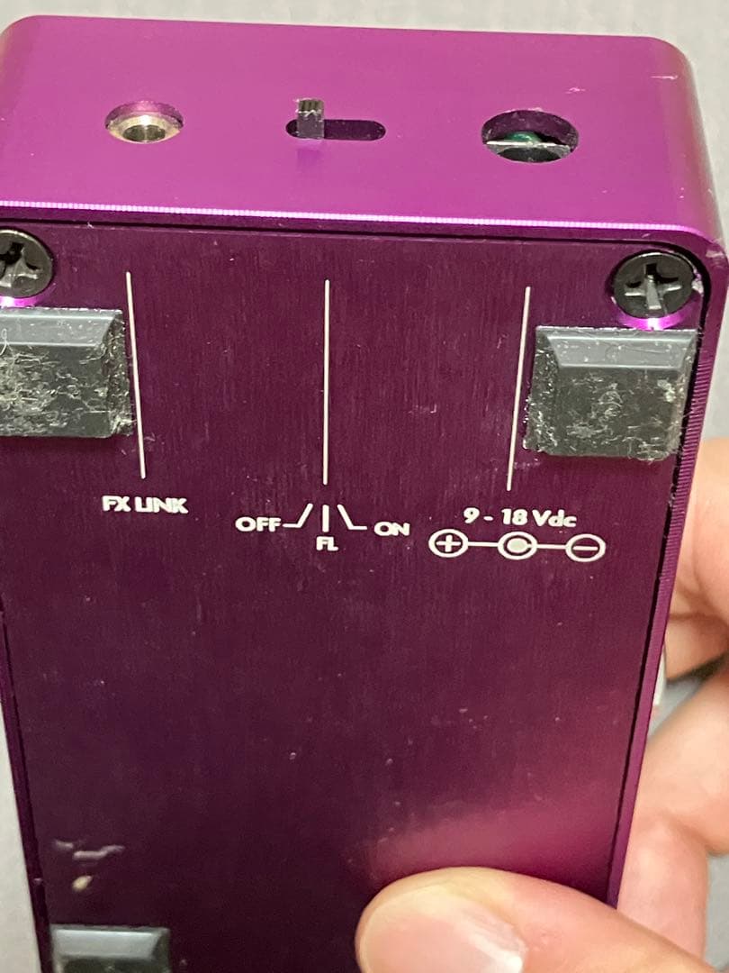 【美品】Suhr Riot ギターエフェクター　ディストーション