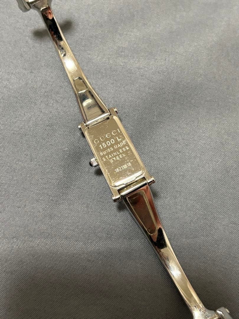 GUCCI レディース　シルバー　腕時計