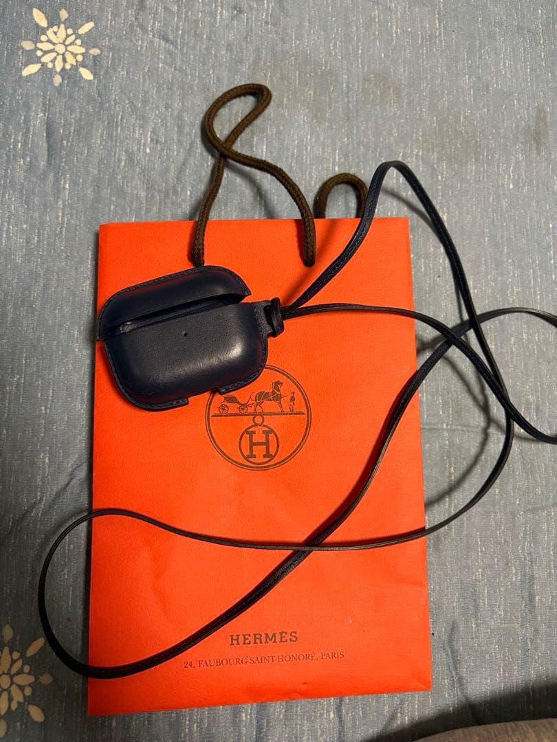 クリスマス価格)HERMES AirPods Pro 2 ケース