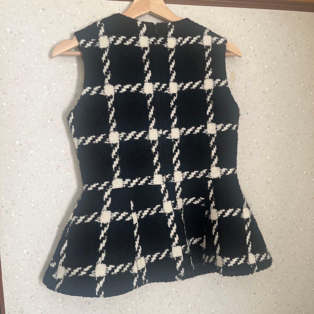 sheller シェリエ　チェック柄ノースリーブベスト