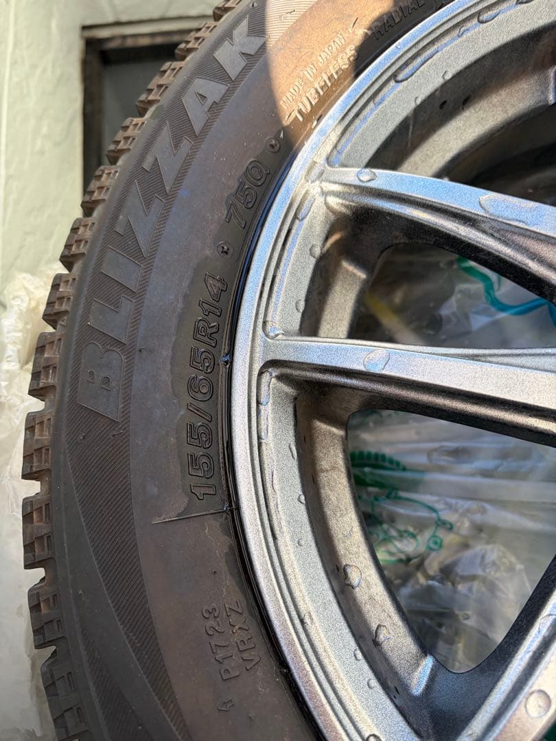 ブリザック 155/65R14 タイヤ４本セット　スタッドレス