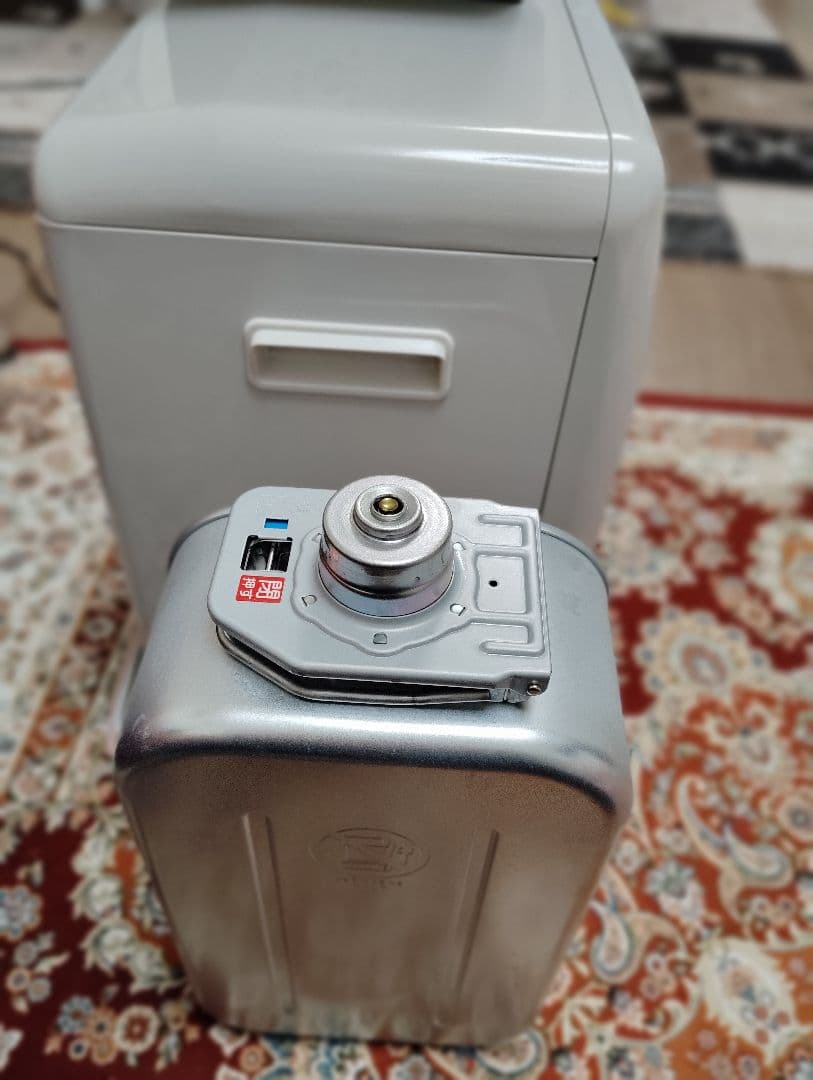 【美品】 2023年製CORONA 石油ファンヒーター