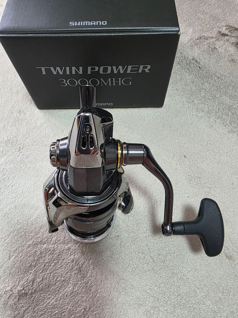 本日より3日間値下げ　シマノ　24ツインパワー3000MHG