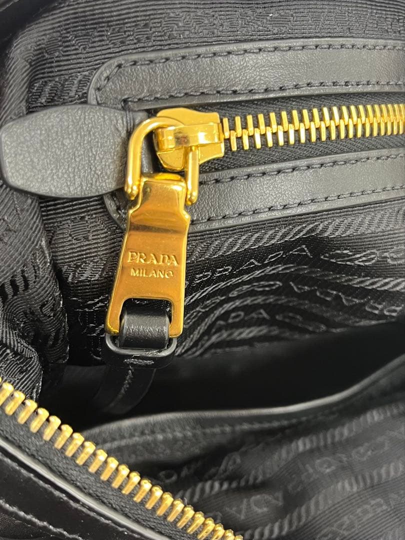 【美品】PRADA 黒 ナイロン レザー ハンドバッグ 2WAYショルダー付