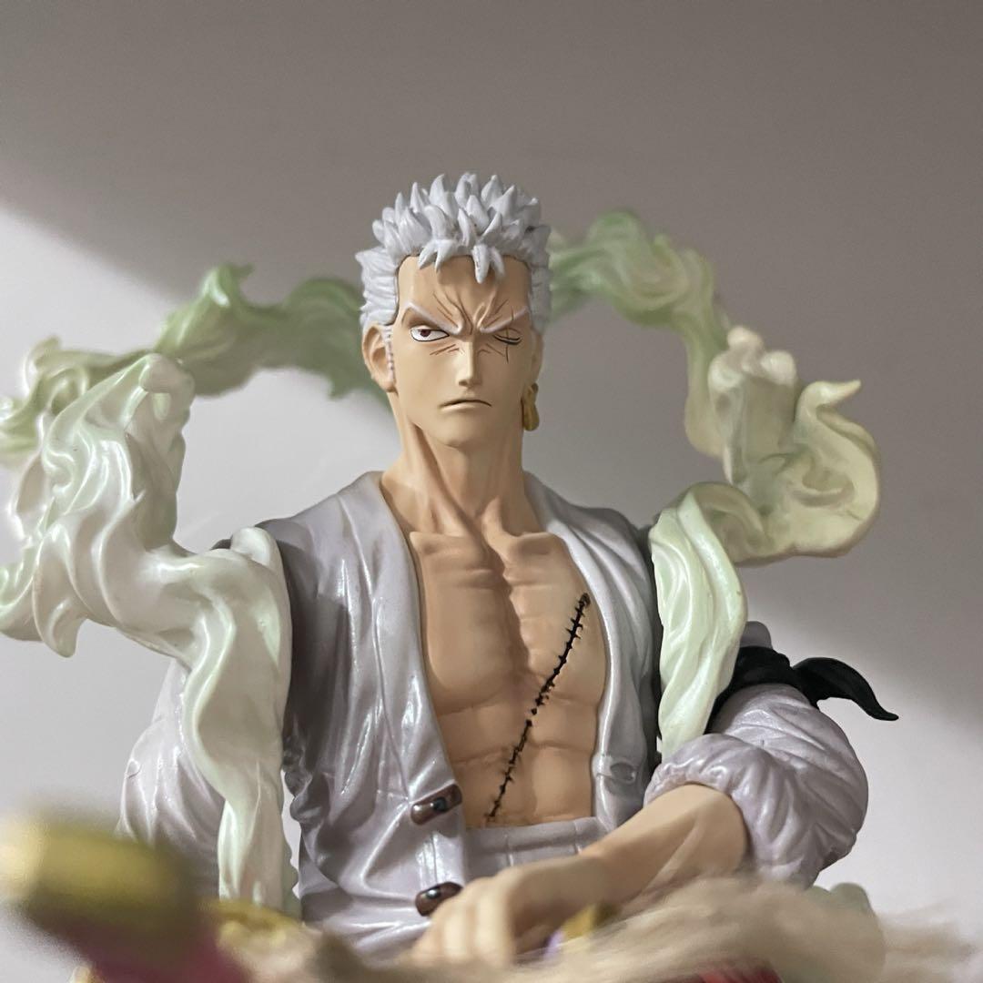 ワンピース　ロロノア・ゾロ　ニカver　高さ30cm 海外フィギュア