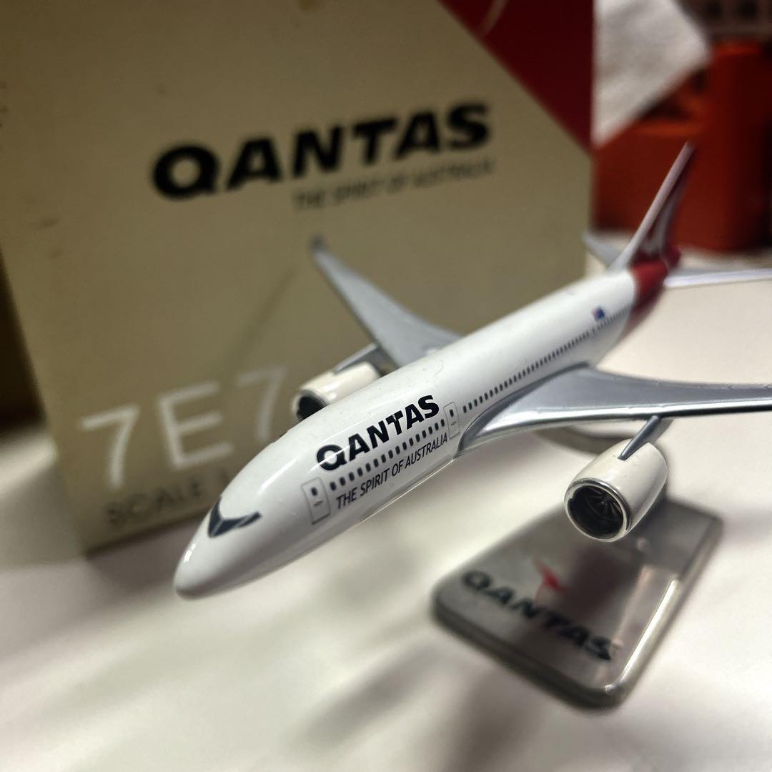 カンタス航空ボーイング787-8（7E7コンセプト）コレクターズエディション模型